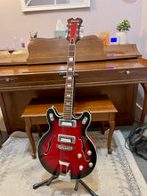Load image into Gallery viewer, 1960's Encore Hollowbody