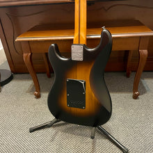 Load image into Gallery viewer, 2022 Squier 40th Anniversary Stratocaster Vintage Sunburst