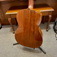 Load image into Gallery viewer, 1963 Gibson C-6 Richard Pick Classical