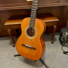 Load image into Gallery viewer, 1965 Gibson C1 Classical