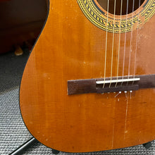 Load image into Gallery viewer, 1965 Gibson C1 Classical