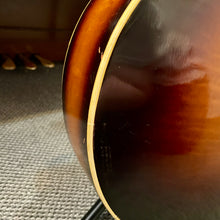 Load image into Gallery viewer, 1930's Regal Archtop