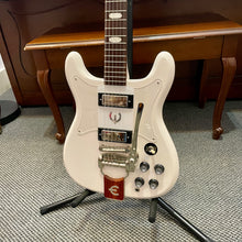 Load image into Gallery viewer, 2022 Epiphone Crestwood Custom White