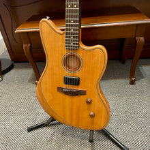 Load image into Gallery viewer, 2025 Fender Acoustasonic Standard Jazzmaster Natural