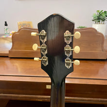 Load image into Gallery viewer, 1950's Silvertone H-61 Archtop w/ pup