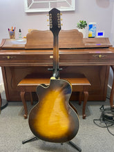 Load image into Gallery viewer, 1950's Silvertone H-61 Archtop w/ pup