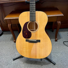 Load image into Gallery viewer, 2023 Martin 000-18 Lefty