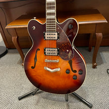 Load image into Gallery viewer, Used Gretsch Streamliner G2622 Hollowbody