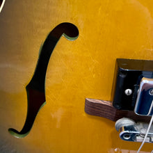 Load image into Gallery viewer, 1965-69 Epiphone E452TD Sorrento Royal Olive