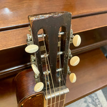 Load image into Gallery viewer, 1930's Greenfield Hawaiian Style 2 Lap Box