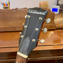 Load image into Gallery viewer, 1960's S.S. Stewart "Wondertone" Model 8004 Archtop
