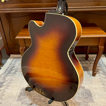 Load image into Gallery viewer, 1960's S.S. Stewart "Wondertone" Model 8004 Archtop