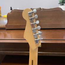 Load image into Gallery viewer, 2004 Fender Strat w/ Roland Midi
