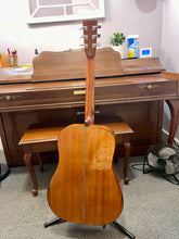 Load image into Gallery viewer, Used Alvarez Silver Anniversary 5040 Acoustic