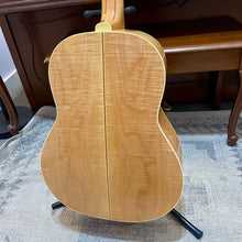 Load image into Gallery viewer, Used 2005 McIntosh Hand Crafted Guitar