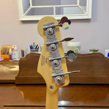 Load image into Gallery viewer, Used Squier Vintage Modified '77 Jazz Bass