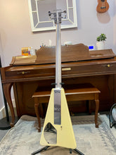 Load image into Gallery viewer, Rare! 1970's Travis Bean The Wedge Bass #46