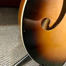 Load image into Gallery viewer, 1961 Gretsch 6118 Double Anniversary Sunburst