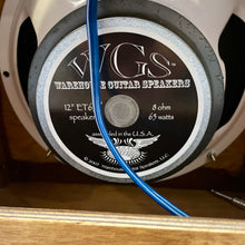 Load image into Gallery viewer, Cabinet with Warehouse speaker ET65 12 inch 8ohm 65 watts