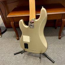 Load image into Gallery viewer, 2018 Fender American Elite P. Bass Champagne