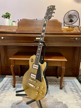 Load image into Gallery viewer, 1970's Univox Gold Top Les Paul Copy