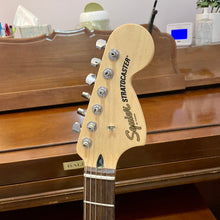 Load image into Gallery viewer, Used Squier Classic Vibe 70's Stratocaster White