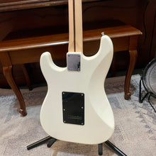 Load image into Gallery viewer, Used Squier Classic Vibe 70's Stratocaster White