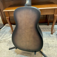 Load image into Gallery viewer, 2007 Gretsch G4510 "The Showdown"