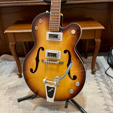 Load image into Gallery viewer, 1967 Gretsch G6117 Double Anniversary