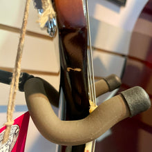 Load image into Gallery viewer, 1967 Gretsch G6117 Double Anniversary