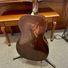 Load image into Gallery viewer, 1933 Epiphone Olympic Archtop