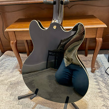 Load image into Gallery viewer, Used Peavey JF1EX Hollowbody