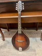 Load image into Gallery viewer, Used The Loar 110-BRB A-Style Mandolin