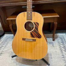 Load image into Gallery viewer, 2013 Gibson J-35 Banner Reissue