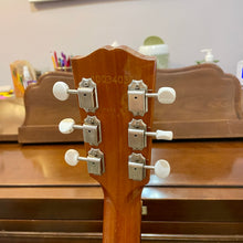 Load image into Gallery viewer, 2013 Gibson J-35 Banner Reissue