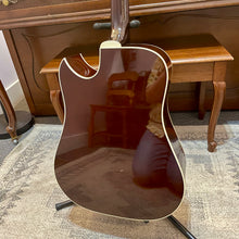 Load image into Gallery viewer, 1988 Guild D40C Acoustic