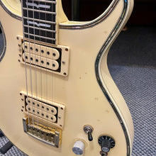 Load image into Gallery viewer, 1981 Washburn Eagle White