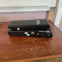 Load image into Gallery viewer, Used Fulltone Clyde Deluxe Wah
