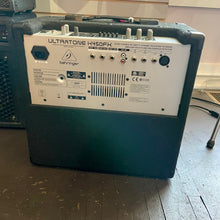 Load image into Gallery viewer, Used Behringer Ultratone K450FX Keyboard Vocal amp