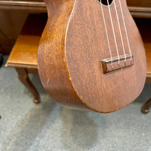 Load image into Gallery viewer, 1950's Martin Style O Soprano Ukulele