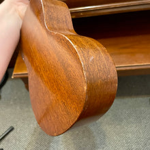 Load image into Gallery viewer, 1950's Martin Style O Soprano Ukulele
