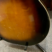 Load image into Gallery viewer, 1950's Harmony Master H945 Archtop