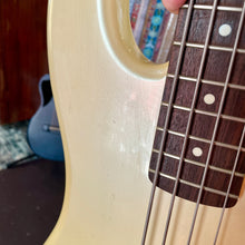 Load image into Gallery viewer, 1985 Fender Jazz Bass Special MIJ
