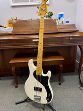 Load image into Gallery viewer, 2014 Fender Modern Player Dimension Bass White