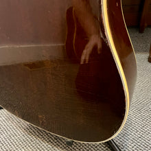 Load image into Gallery viewer, 1965 Gibson Southern Jumbo