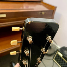 Load image into Gallery viewer, 1962 Supro 3033s Gold