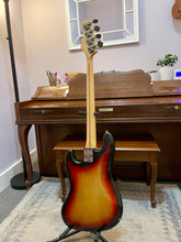 Load image into Gallery viewer, 1974 Fender Jazz Bass Sunburst