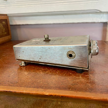 Load image into Gallery viewer, Used Mosrite Fuzz Rite
