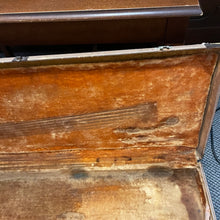 Load image into Gallery viewer, 1958 to mid 1959 Fender Tweed Strat Case