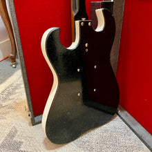 Load image into Gallery viewer, 1965 Silvertone #1449 Amp in Case